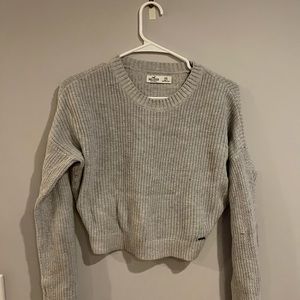 grey hollister sweater
